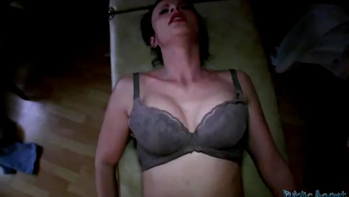 Эротический массаж в порно видео. Секс на сеансе эротического массажа